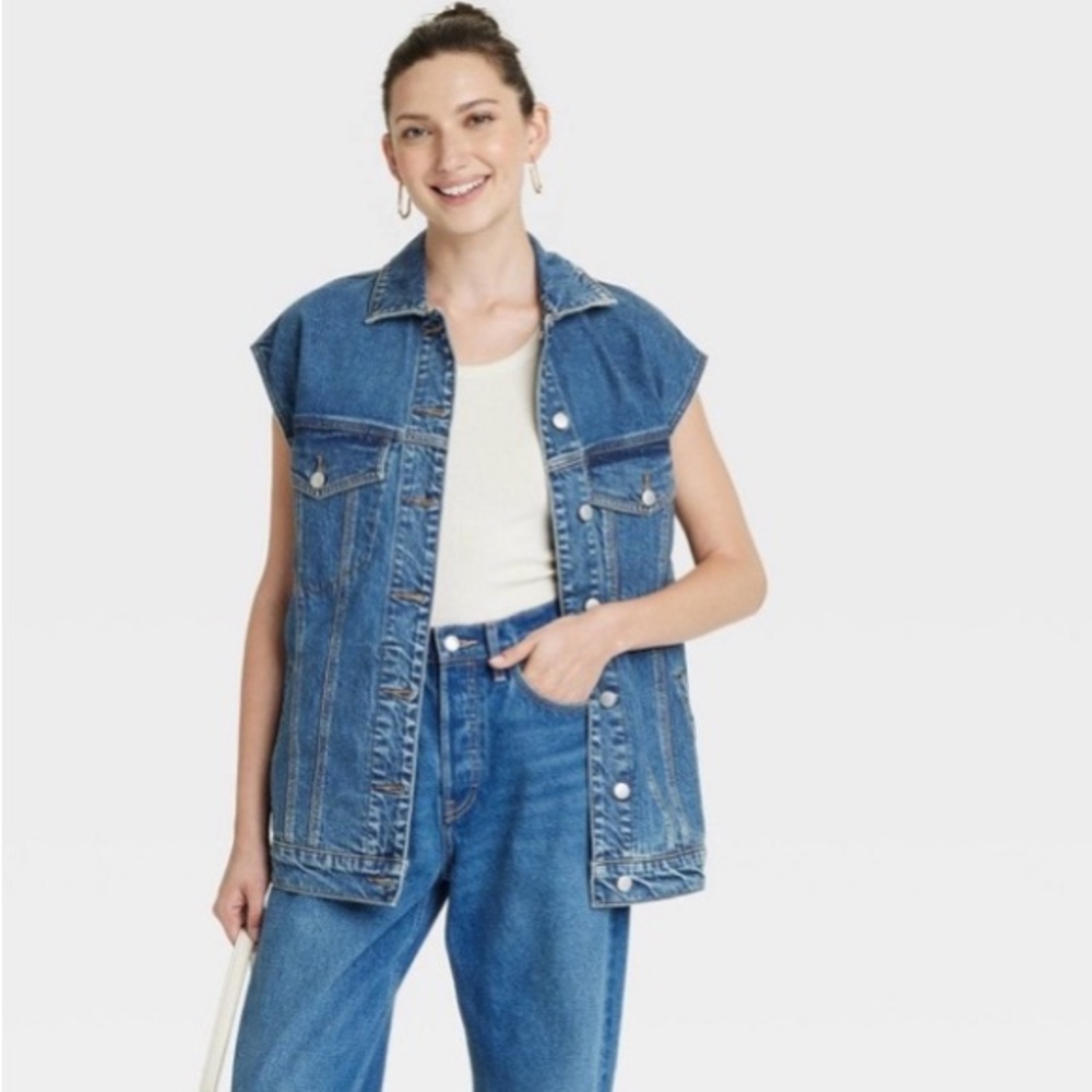 Women’s 80s Baggy Denim Sleeveless Vest     medium wash M